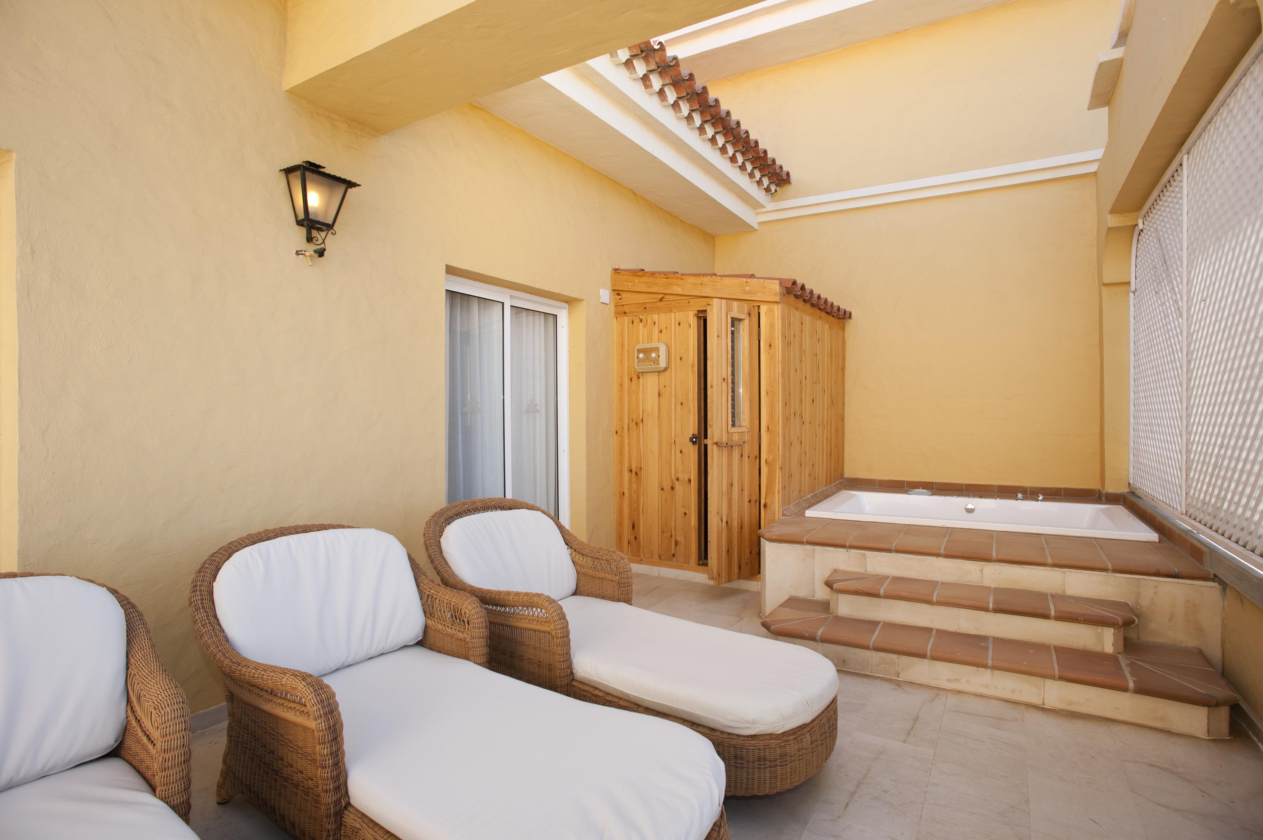 Palm Oasis Hotel 3*