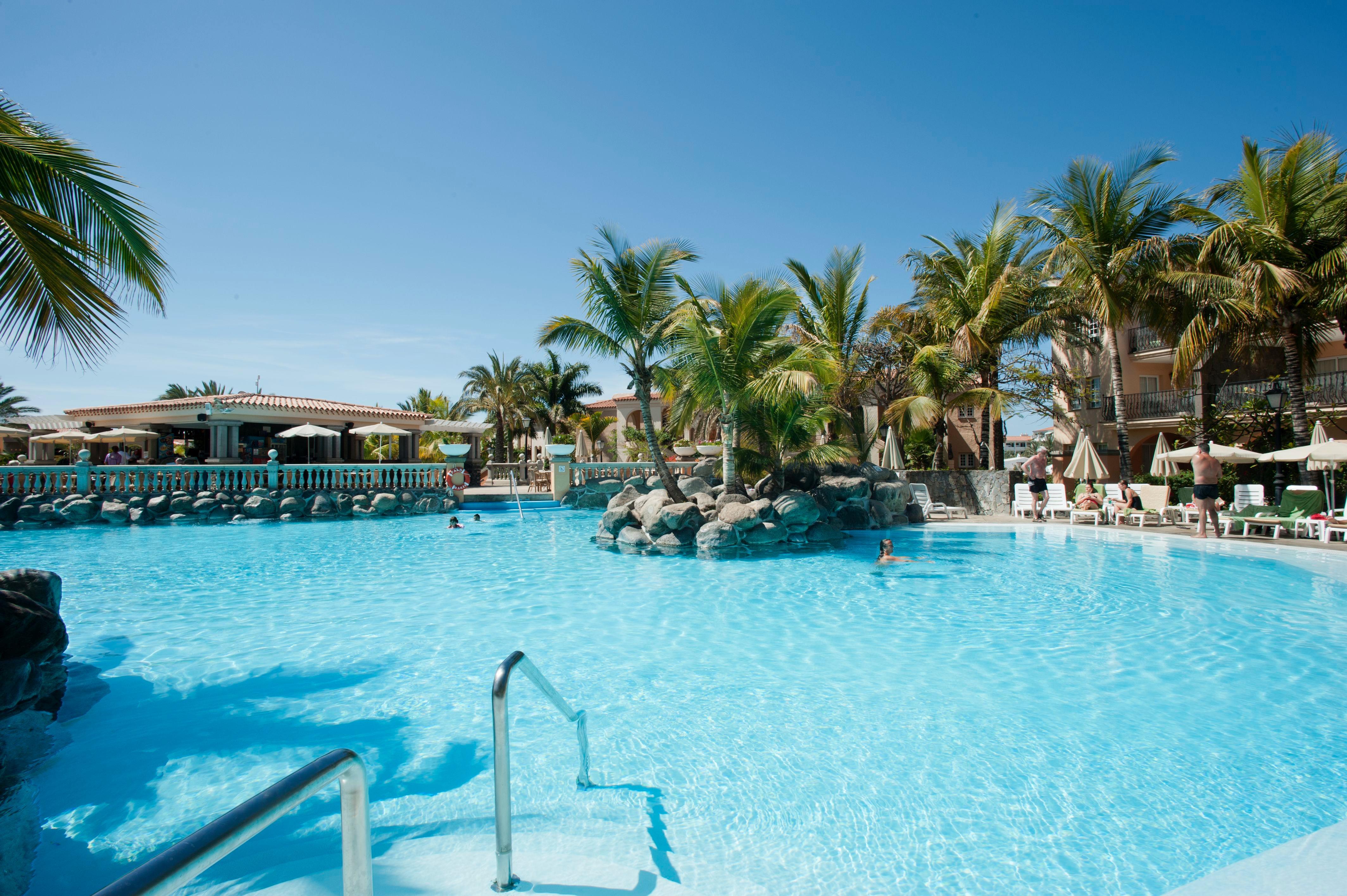 Palm Oasis Hotel 3*
